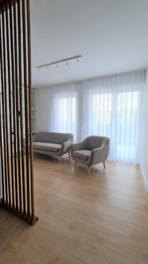Sara Apartment Oradea Exterior foto