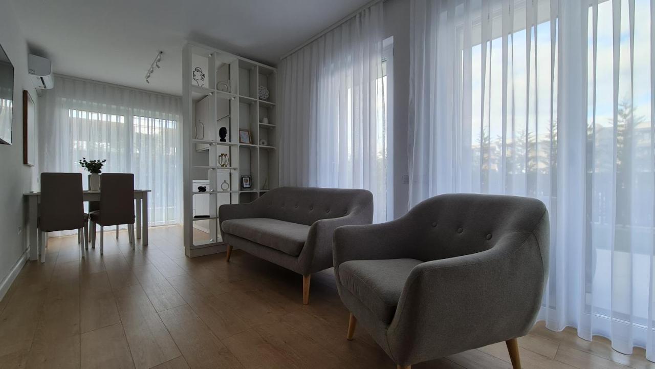 Sara Apartment Oradea Exterior foto