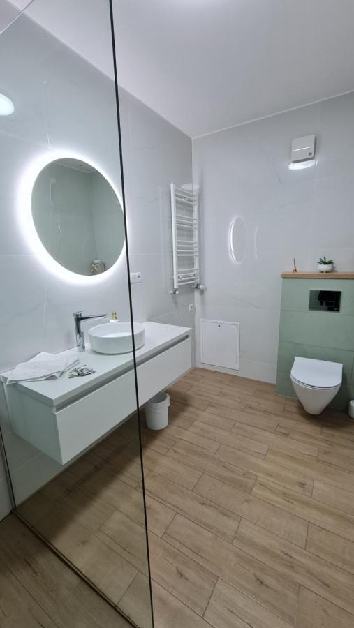 Sara Apartment Oradea Exterior foto